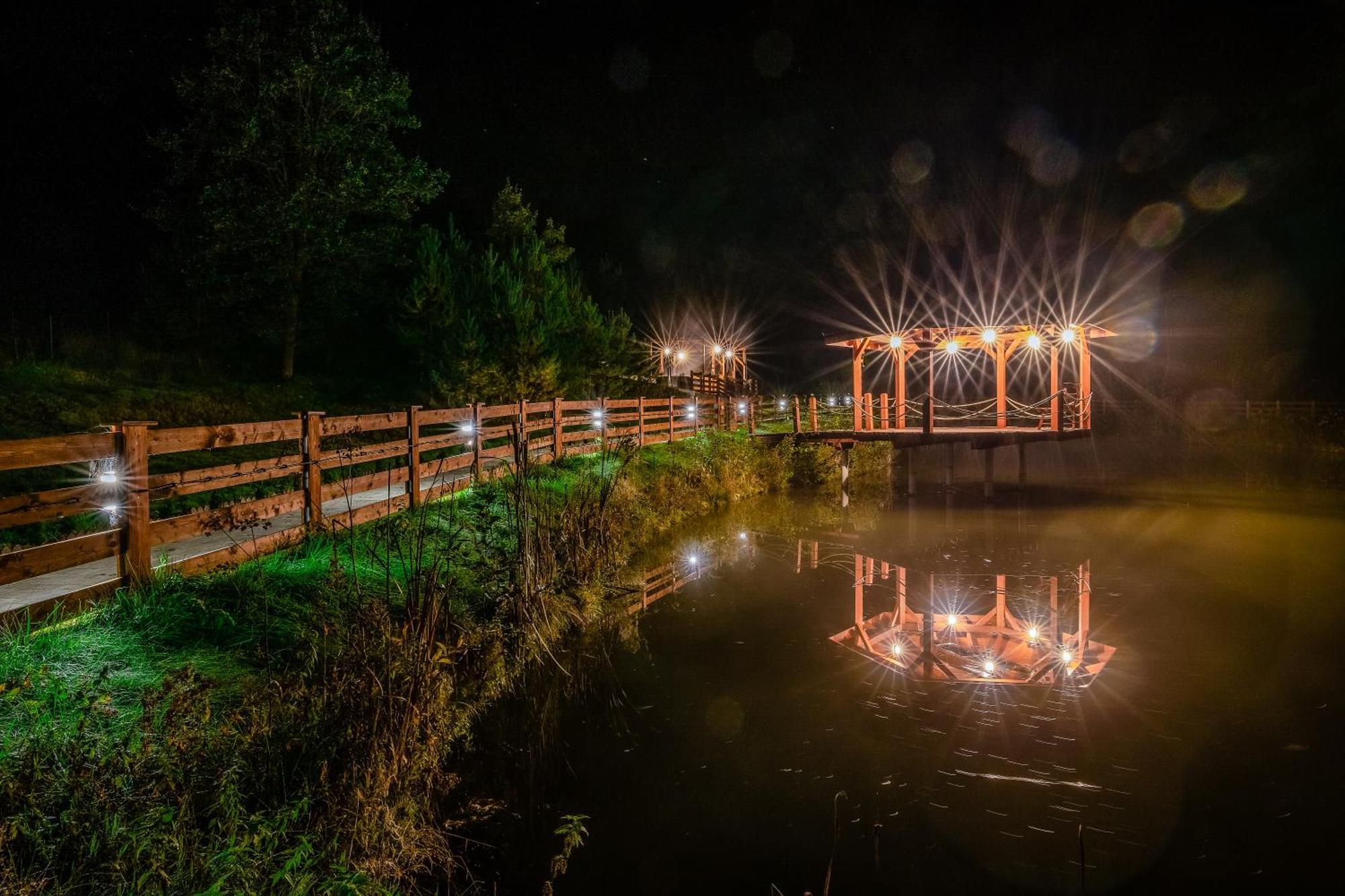 Glamping Pod Gwiazdami Pietrusza Wola酒店 外观 照片