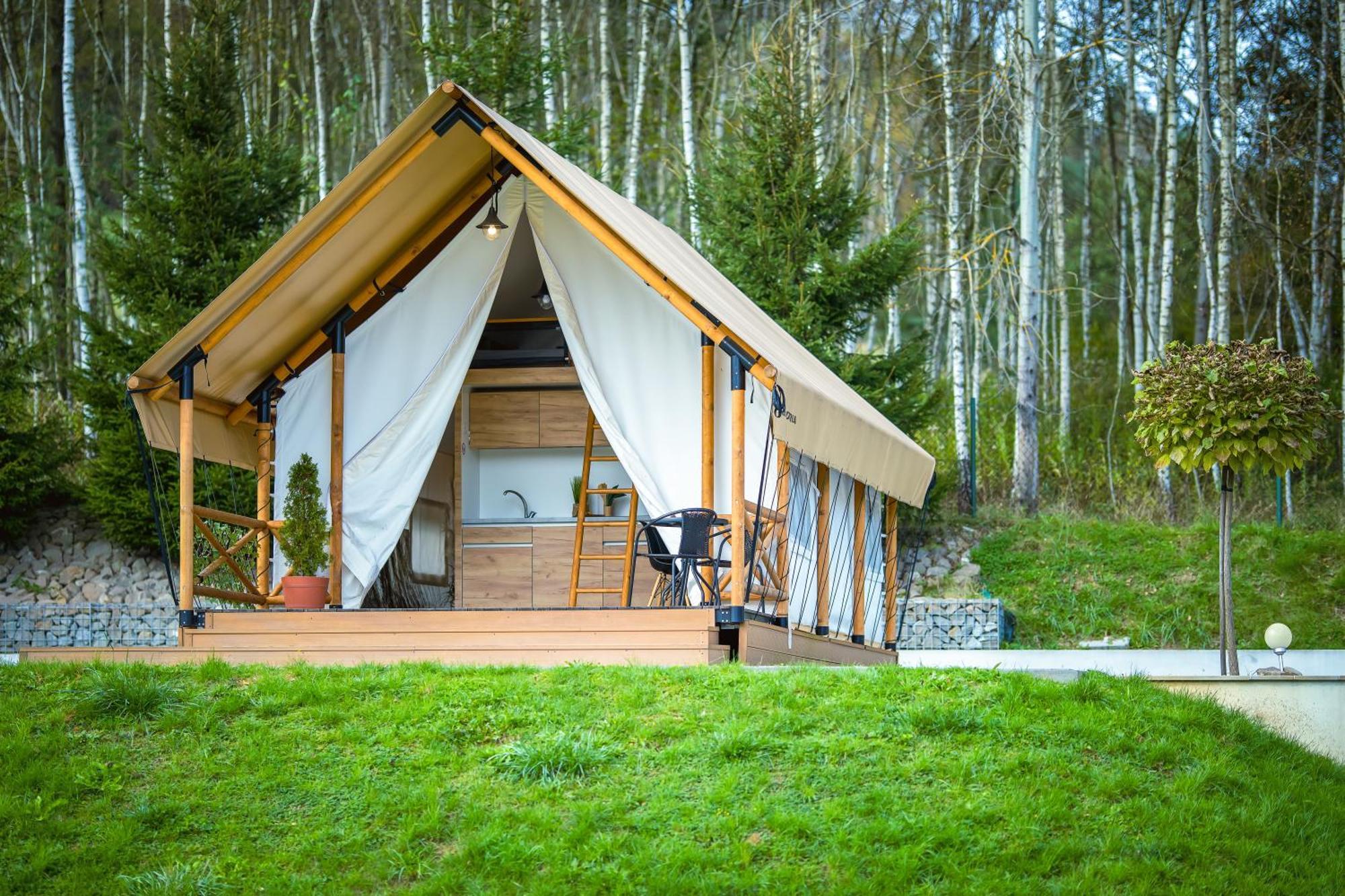 Glamping Pod Gwiazdami Pietrusza Wola酒店 外观 照片