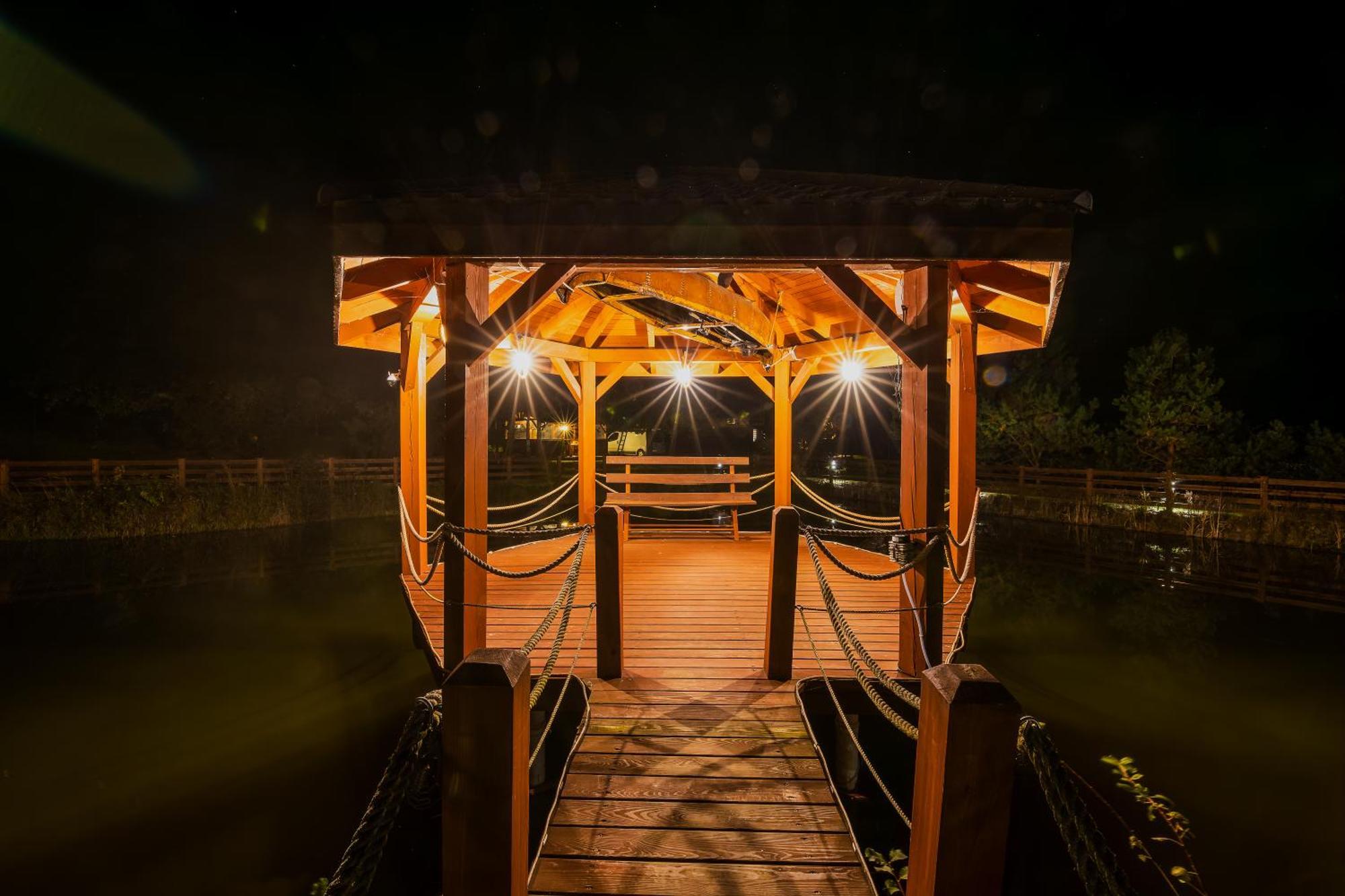 Glamping Pod Gwiazdami Pietrusza Wola酒店 外观 照片